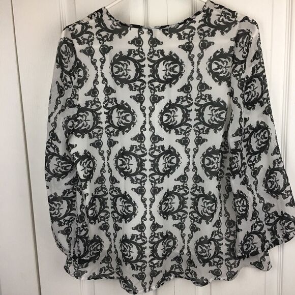 One World Tie Front Blouse‎ - Picture 3 of 3